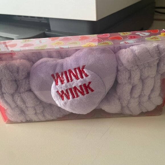 SWEETHEARTS THE ORIGINAL PLUSHIE LAVENDER SPA HEADBAND ONE SIZE Valentine New - Picture 1 of 2